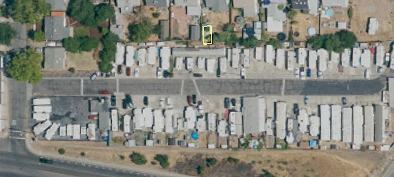 1301 El Camino Ave