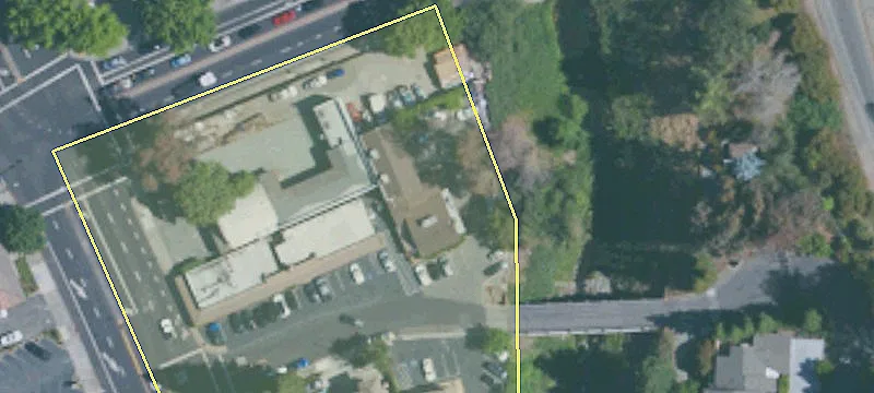 37 Alamo Sq