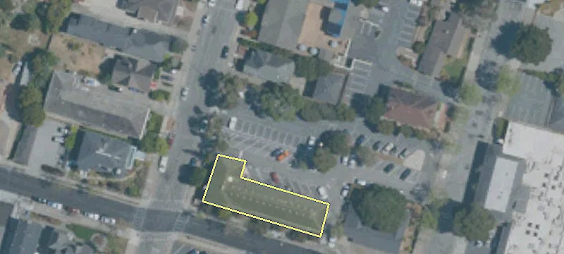 487 Van Buren St