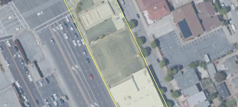 750 El Camino Real
