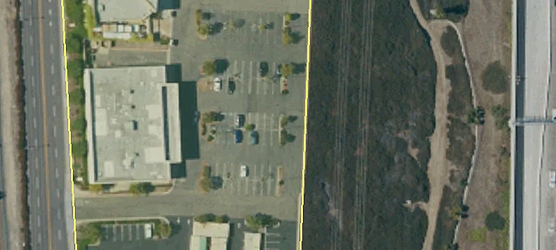 25592 El Paseo