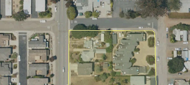 464 Main St