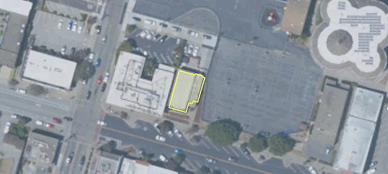 470 Grand Ave
