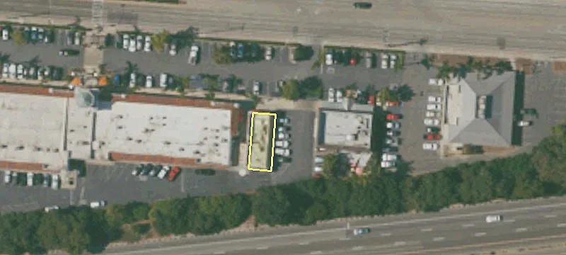 5697 Calle Real