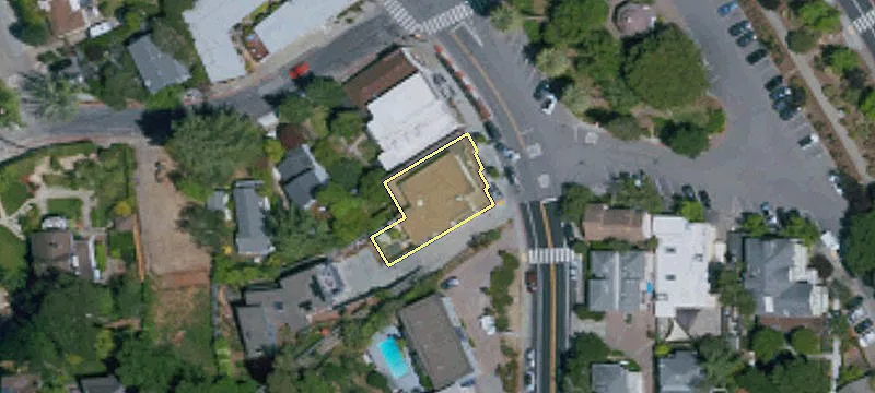 215 Corte Madera Ave