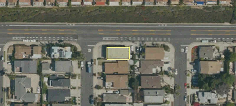 33742 Silver Lantern St