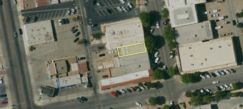 1207 Main St