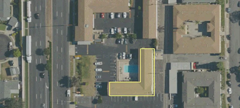 700 Bch Blvd