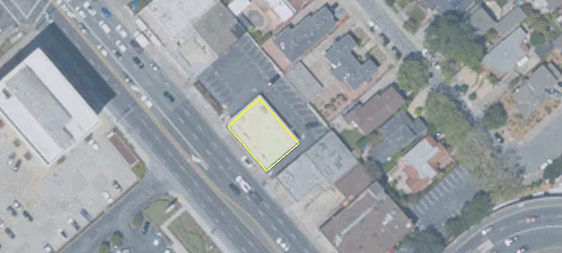 1731 El Camino Real