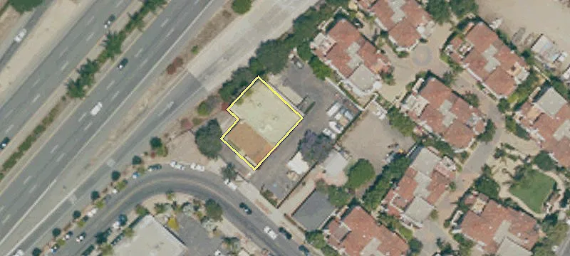 228 Santa Barbara St