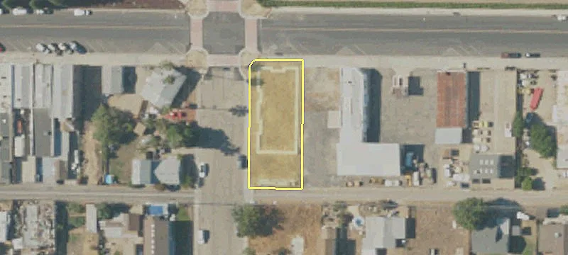 490 Fresno St