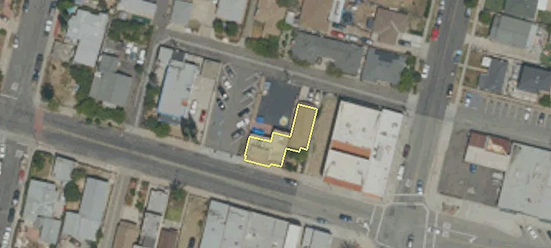 325 Santa Fe Ave