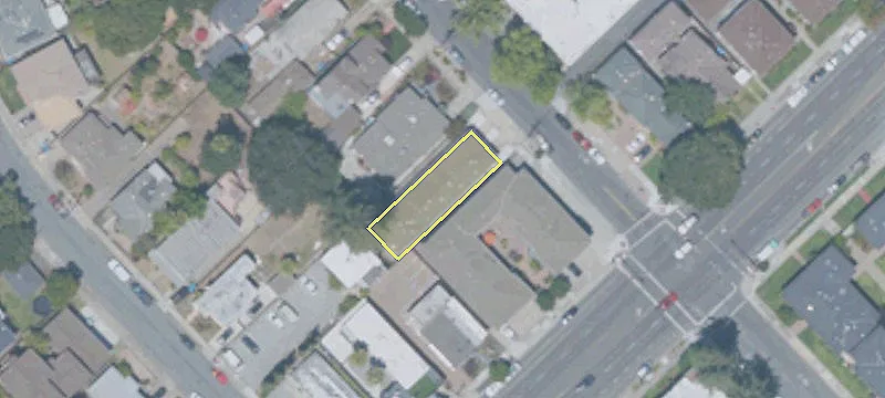 580 Cedar St