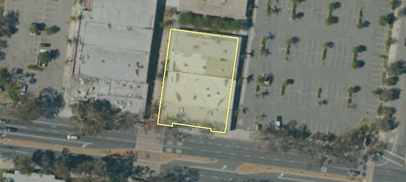 579 Corona Mall