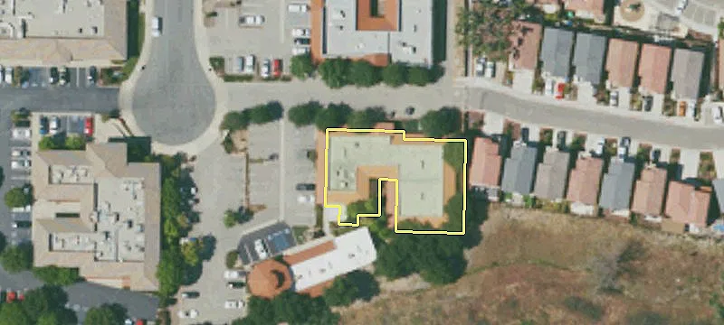 335 Posada Ln