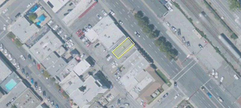 1668 El Camino Real