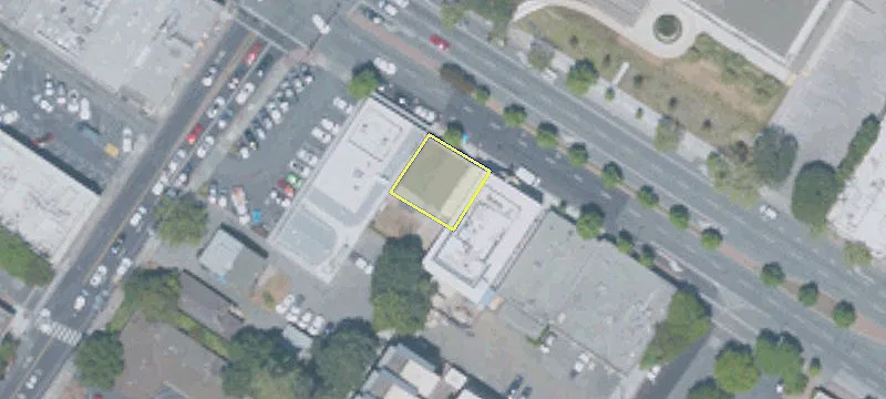 961 El Camino Real