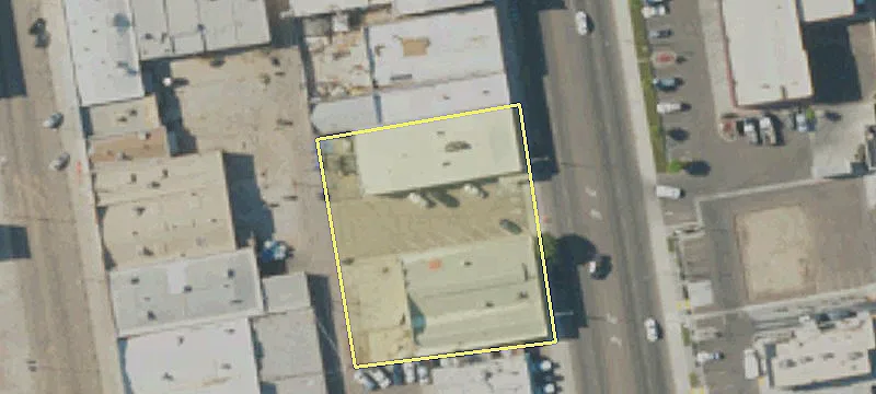 725 Academy Ave