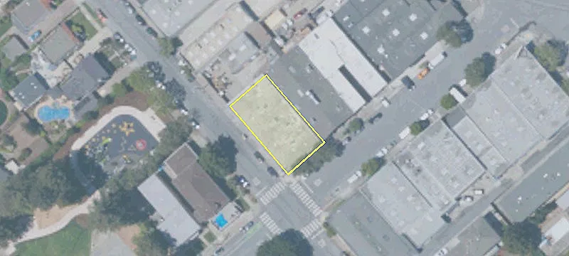 1001 Howard Ave