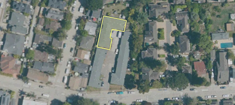 407 Logan St