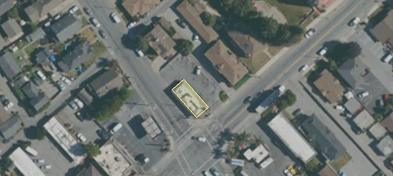 301 Lk Ave