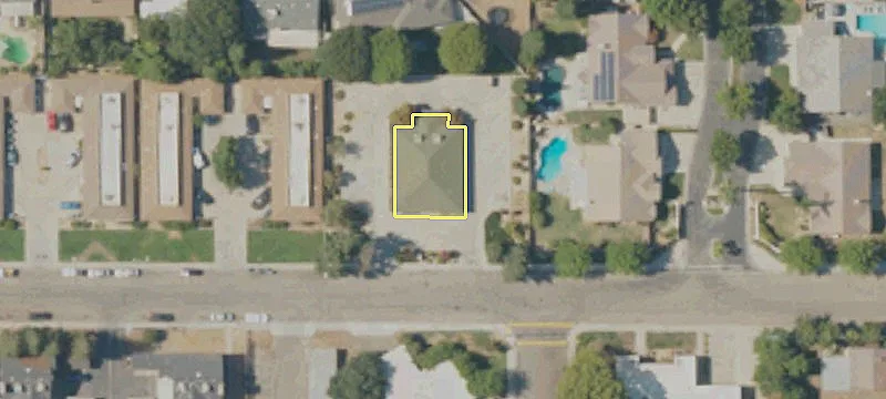 326 Carob Ave