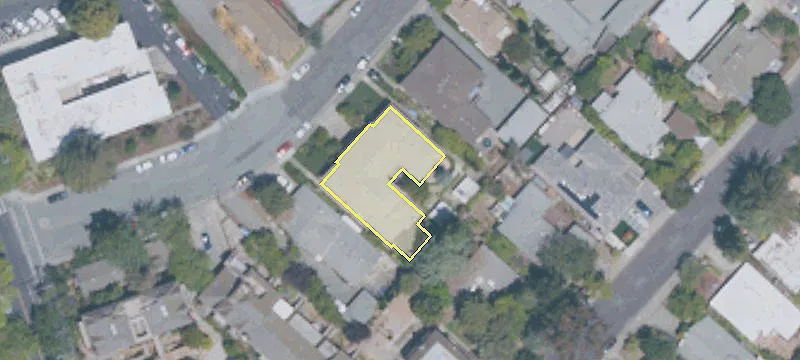 487 James Rd