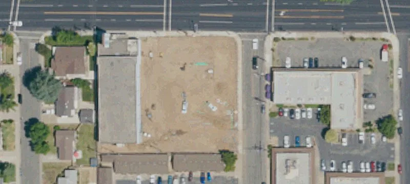 1100 Lodi Ave