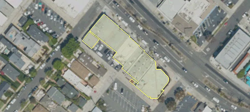 3425 Coast Hwy