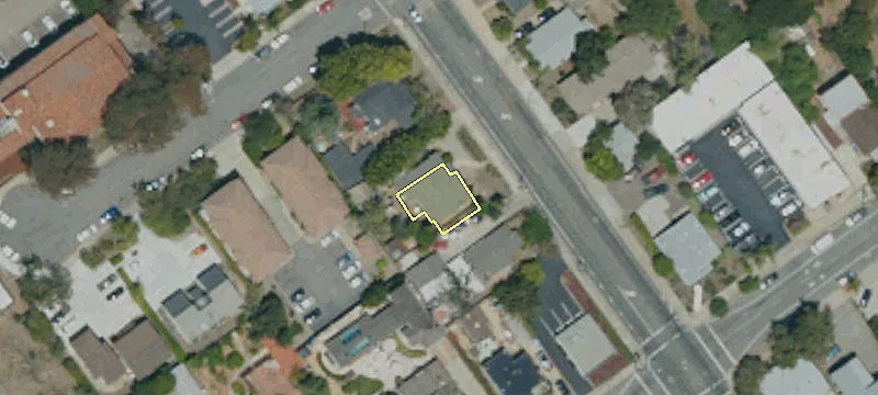 735 California Blvd