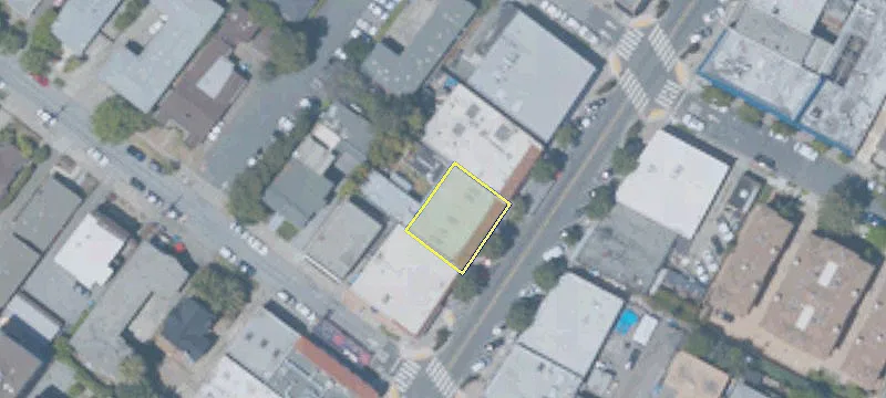 1320 Broadway