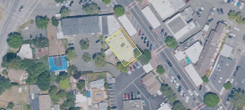 8201 Old Redwood Hwy