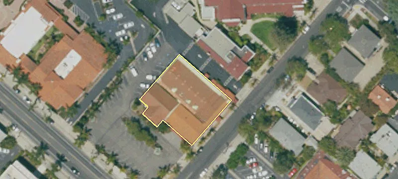 15 Sola St