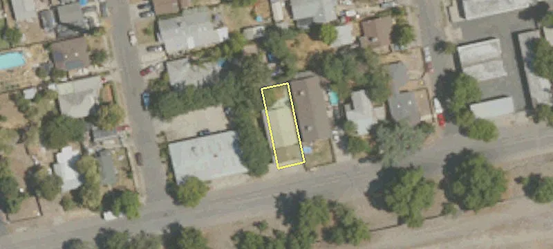 2425 Fremont St