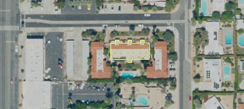 225 Avenida Palmera