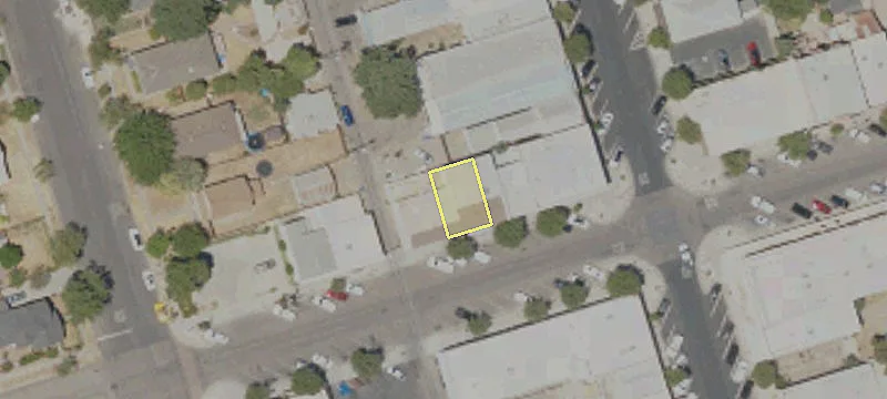 1021 Fresno St