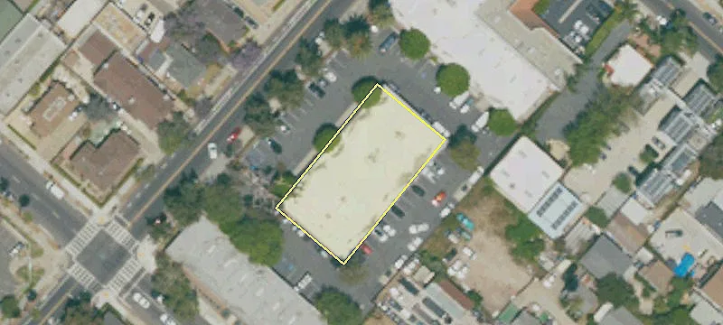 202 Cota St