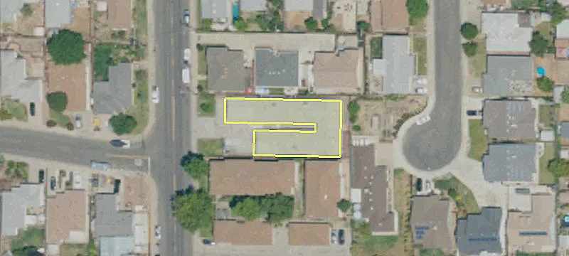420 Loma Dr