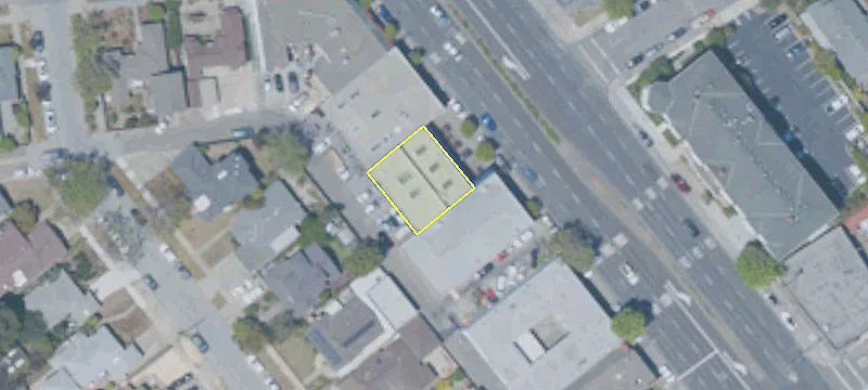 1579 El Camino Real