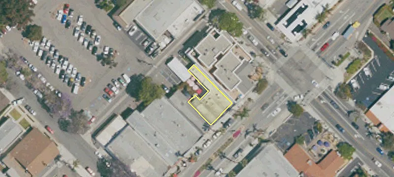 961 Linden Ave