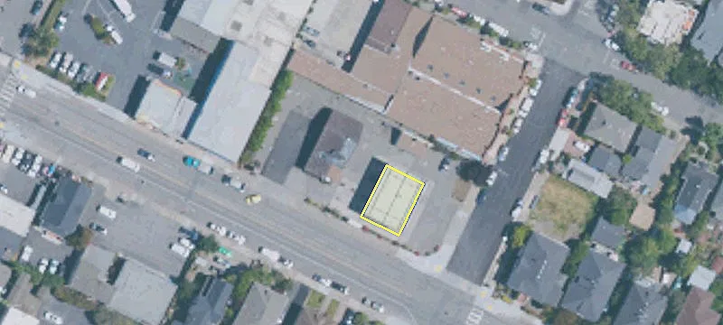 421 Petaluma S Blvd