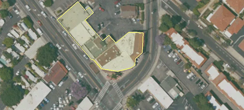 2700 De La Vina St