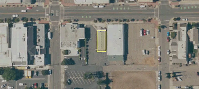 220 Yosemite Ave