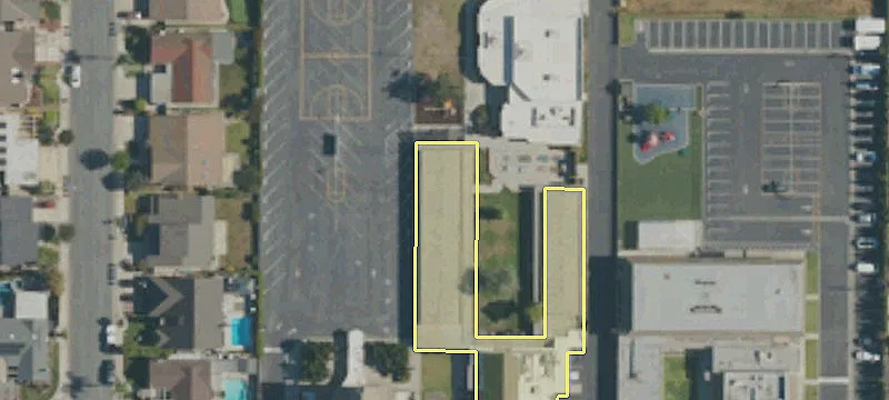 4321 Cerritos Ave
