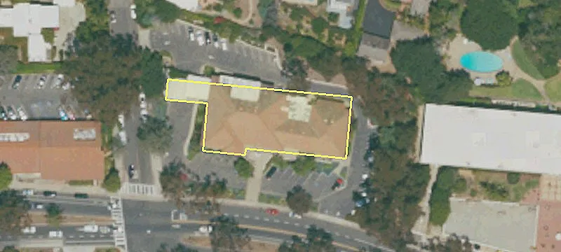 1106 Coast Vlg Rd