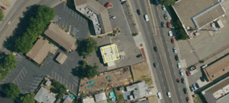 910 Jefferson Blvd