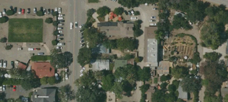 2982 Grand Ave