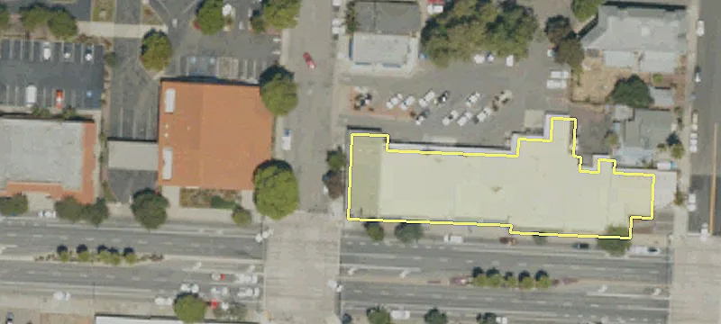 901 Grand Ave
