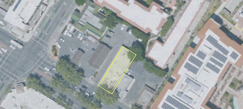 1368 El Camino Real