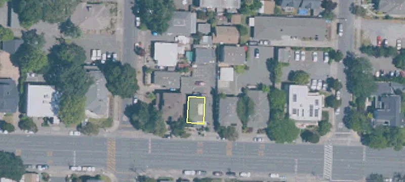 807 College Ave